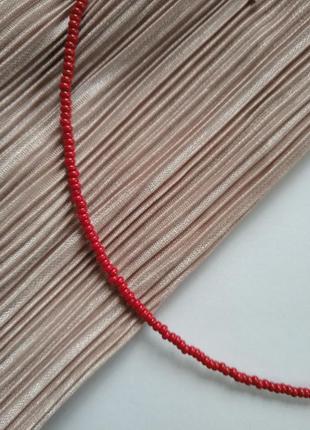 Красный чекер на шею из бисера3 фото
