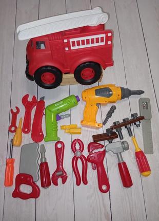 Детские инструменты, пожарная машина.