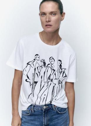 Zara белая футболка со стразами принт