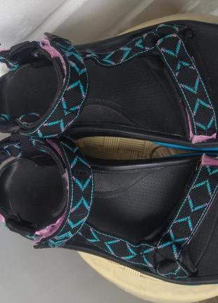 Сандалии teva 4