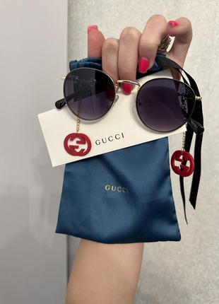 Солнцезащитные очки gucci