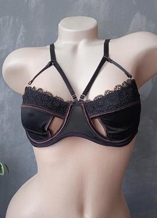 Оригінальний бюстгальтер, еротичний бюстгальтер з портупеями