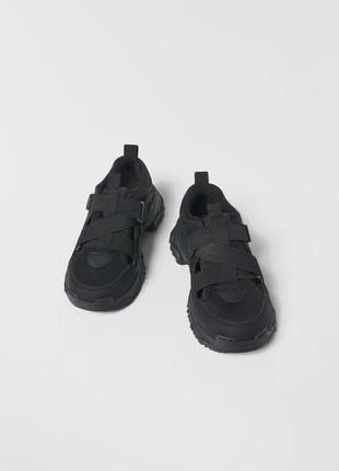 Кроссовки от zara