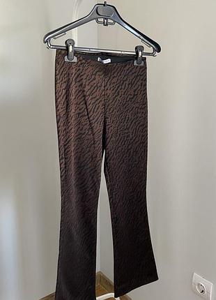 Штани, брюки розширені донизу