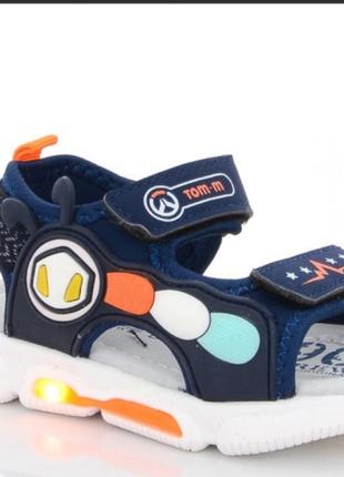 Детские кожаные босоножки