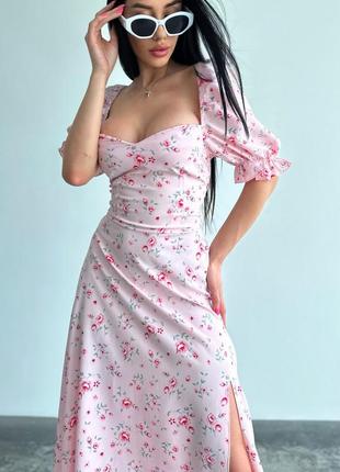 Літня, повітряна сукня міді. в квітковий принт, з розрізом на ніжці та відкритою...