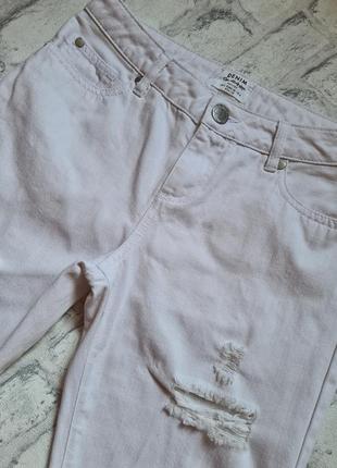 Идеальные белые джинсы с рваностями с завышенной талией6 фото