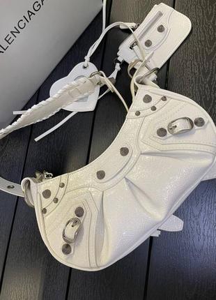 Шикарная сумка в стиле balenciaga