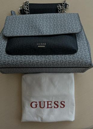 Сумка бренда guess