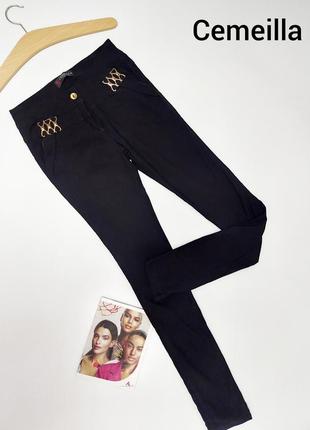 Жіночі чорні штани легінси з кишенями від бренду cemeilla collection