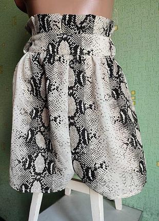 Pretty little thing. шорти. шорты. xl. 14 розмір