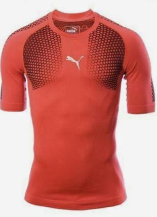Нова яскрава спортивна футболка для тренувань puma