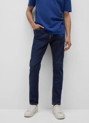 Джинси tom tapered fit з ліоцелу темно-сині фірмові трендові базові чоловічі джинси сині mango