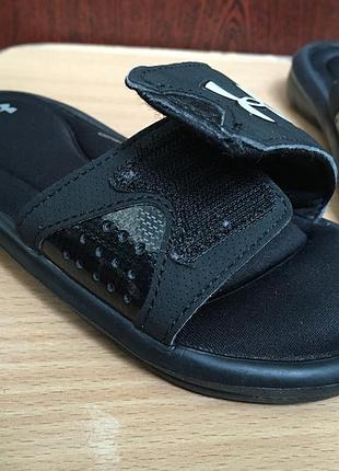 Дитячі тапочки under armour