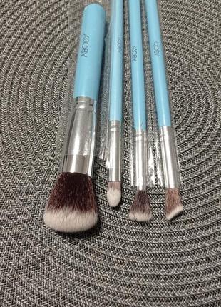Кисти для макияжа аbody