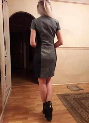 Платье со стройнящим эффектом4 фото