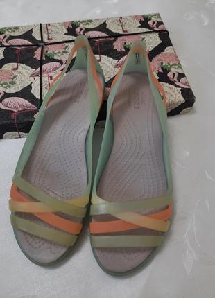 Нежные брендовые балетки сандалии crocs оригинал w81 фото