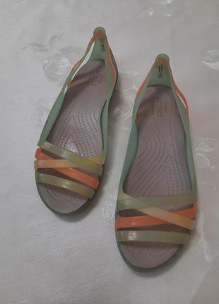 Нежные брендовые балетки сандалии crocs оригинал w82 фото