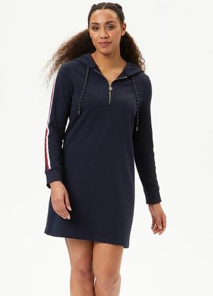 Платье tommy hilfiger с капюшоном1 фото