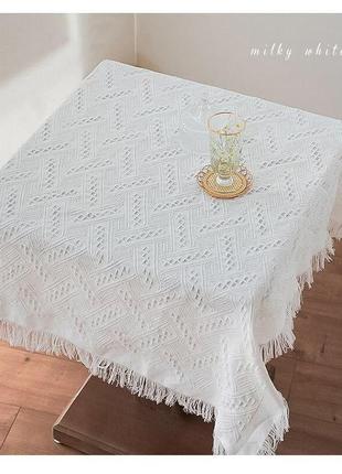 Скатертина біла однотонна скатертина на стіл ошатна квадратна 180*180 см1 фото