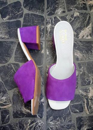 Элегантные замшевые мюли на утяжеленных каблуках в наличии и под отшив 💛💙🏆7 фото