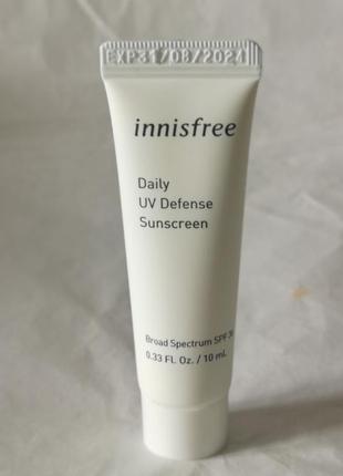 Легкий сонцезахисний крем innisfree daily uv defense sunscreen broad spectrum spf 36, 10 мл