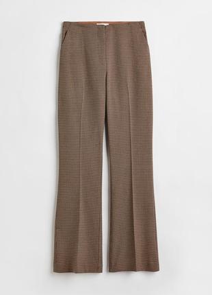 Стильные коричневые брюки h&m клеш