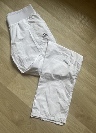 Спортивные штаны adidas