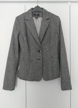 Приталенный пиджак h&m, размер s/m