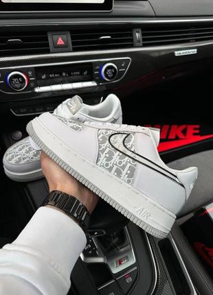 Чоловічі кросівки nike air force 1 x dior white grey2 фото