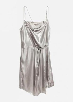 Короткое платье из мягкого атласа с металлическим блеском платья на бретелях h&amp;m5 фото