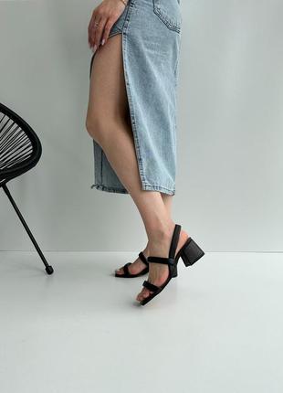 Босоножки черные кожа(есть беж)