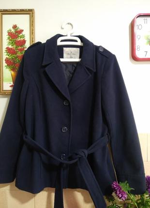Пальто жіноче синє р l,в гарному стані