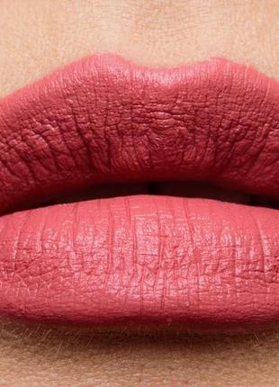 Pat mcgrath matte trance lipstick 💄 оксамитова губна помада 🤩8 фото