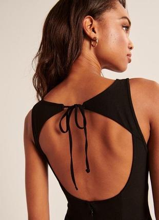 Дизайнерська чорна вечірня сукня з відкритою спиною laundry by shelli segal