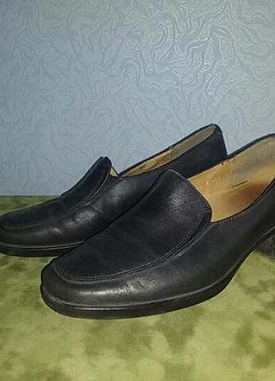 Туфли на устойчивом каблуке