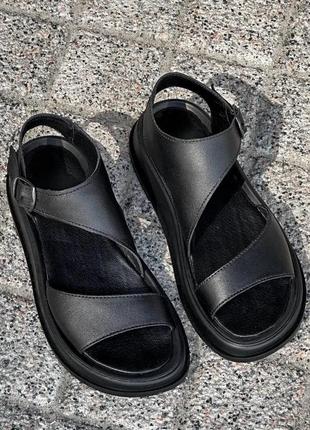 Стильные черные босоножки/сандали с асимметрией черного цвета женские летние, лето цвет черный1 фото
