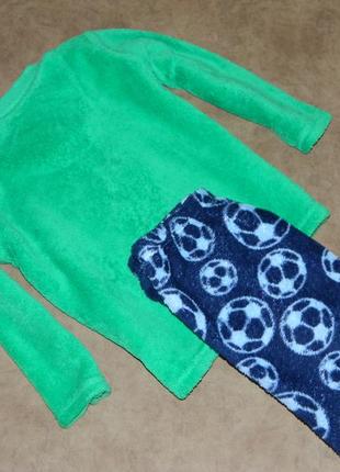 Детская пижама с футбольными мячами тёплая травка на малыша 3-4 года primark essentials.3 фото