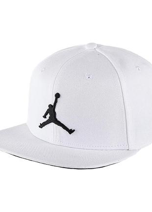 Бейсболка nike  pro jumpman snapback белый one size (ar2118-101)