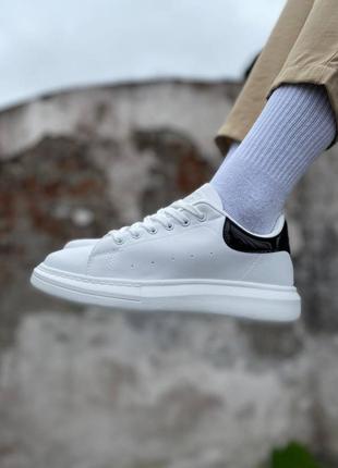 Жіночі кросівки білі з чорним товста підошва8 фото
