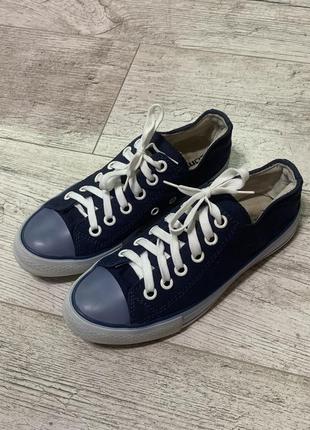 Кросівки converse, usa розмір 37, за устілкою 23,5см