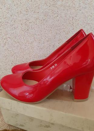 Туфли красные, 36 размер1 фото