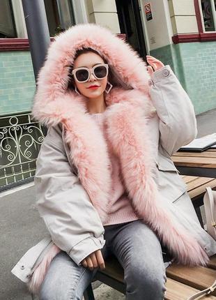 Курточка-парка женская "серая с пушистым розовым мехом на капюшоне" оверсайз1 фото