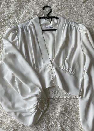 Белая блуза с рукавами балахонами🤍