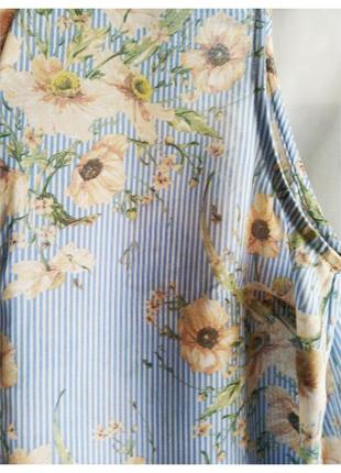 Жіноча дівоча блузка під шифон , квітковий принт, блакитний колір, склад поліестер,б/у в дуже хорошому стані3 фото