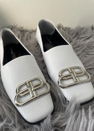 Шикарні туфлі лофери balenciaga3 фото