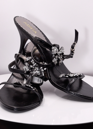 Летняя женская обувь на каблуке5 фото