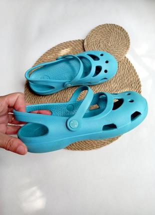 Crocs босоніжки туфлі сандалі крокс