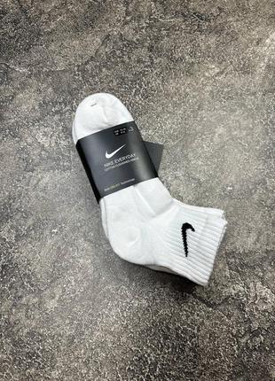 Средние оригинальные носки nike everyday белые білі nike everyday унісекс носки4 фото