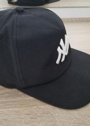 Кепка бейсболка new york yankees new era черная, материал нейлон  ( плащевая  тонкая ткань )4 фото